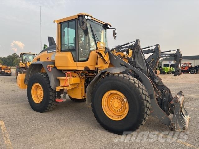 Volvo L90H Pale gommate