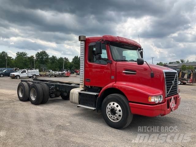 Volvo VHD64B Cabine e interni