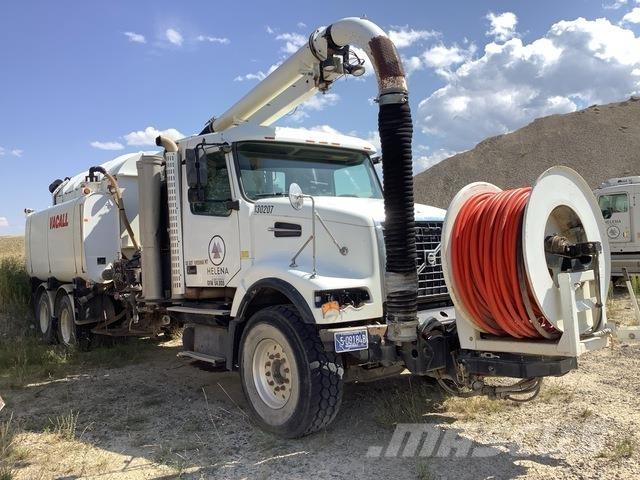 Volvo VHD64B Escavatori cingolati