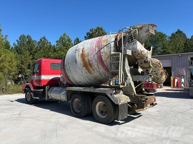 Volvo VHD64B Camion altro