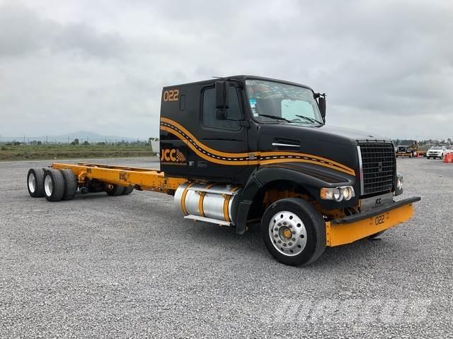 Volvo VHD64F Cabine e interni