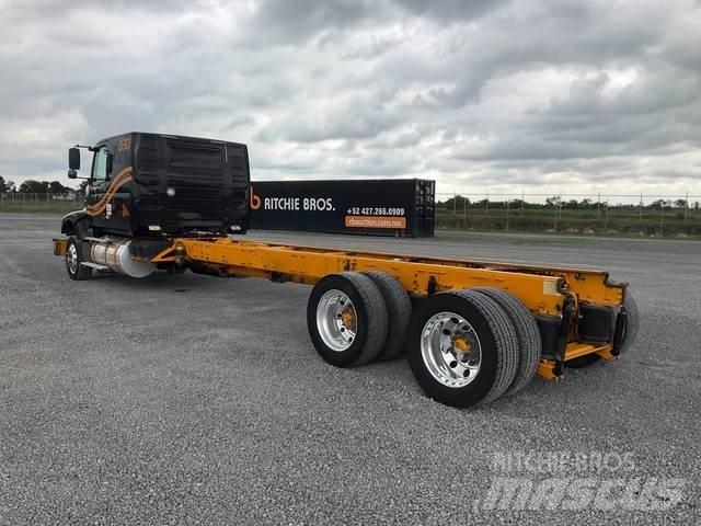 Volvo VHD64F Cabine e interni