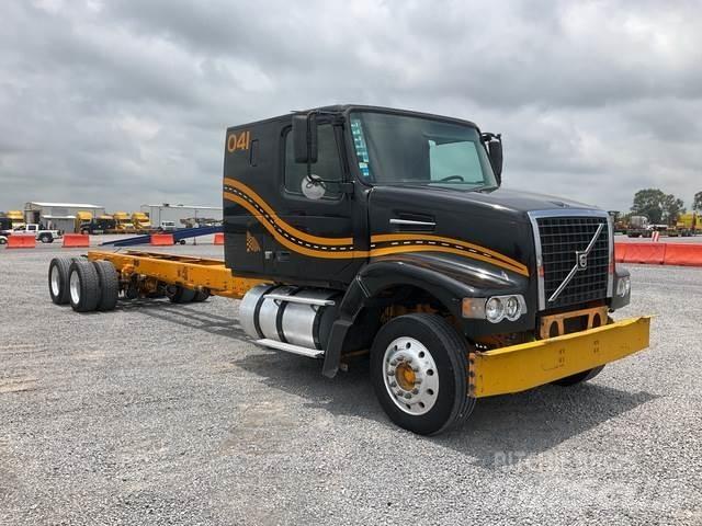 Volvo VHD64F Cabine e interni