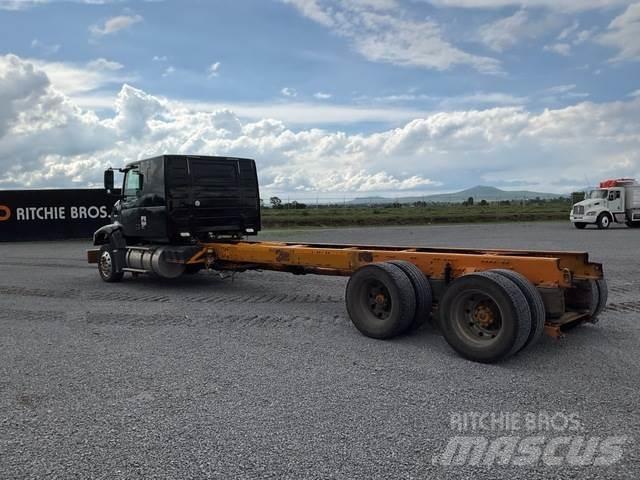 Volvo VHD64F Cabine e interni