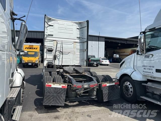 Volvo VNL Motrici e Trattori Stradali