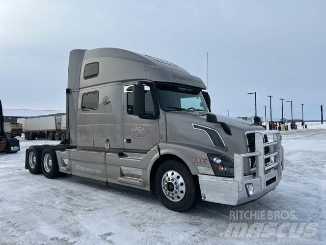 Volvo VNL Motrici e Trattori Stradali