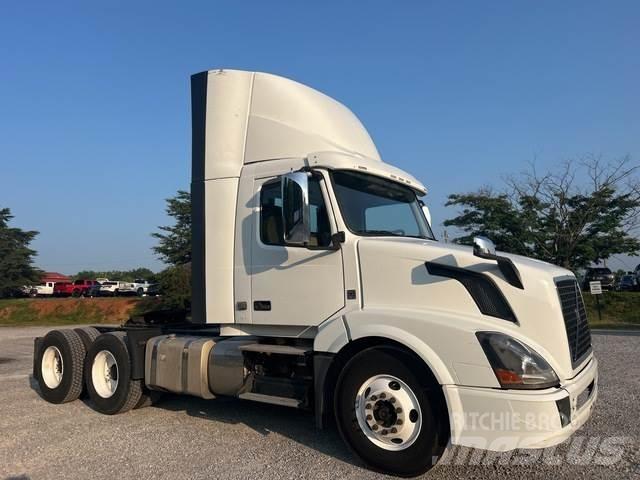 Volvo VNL Motrici e Trattori Stradali