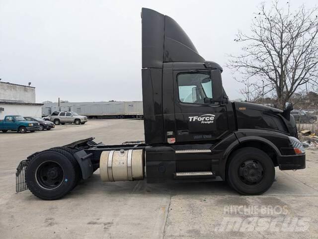 Volvo VNL Motrici e Trattori Stradali
