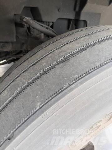 Volvo VNL Motrici e Trattori Stradali