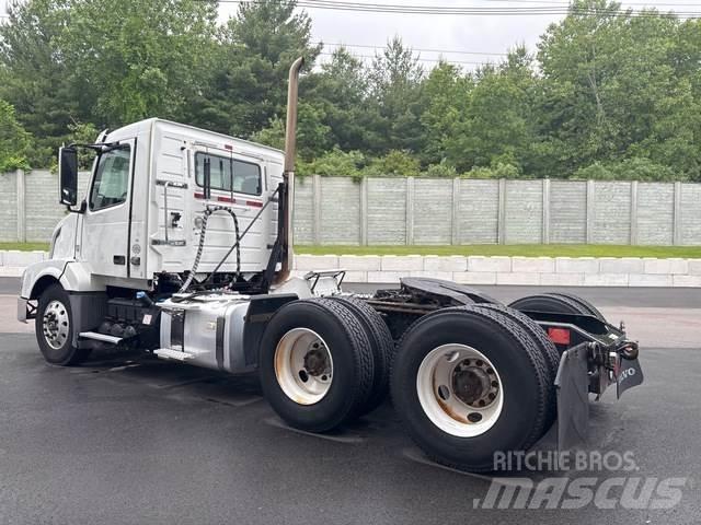 Volvo VNL Motrici e Trattori Stradali