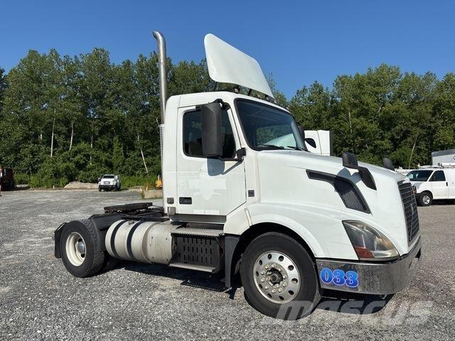 Volvo VNL Motrici e Trattori Stradali