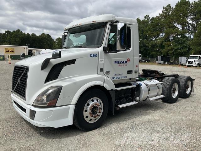 Volvo VNL Motrici e Trattori Stradali