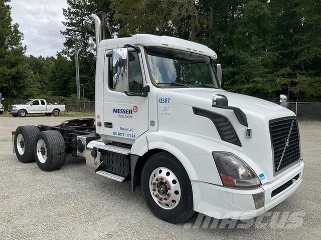 Volvo VNL Motrici e Trattori Stradali