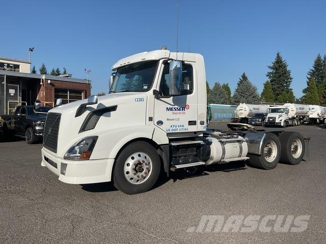Volvo VNL Motrici e Trattori Stradali