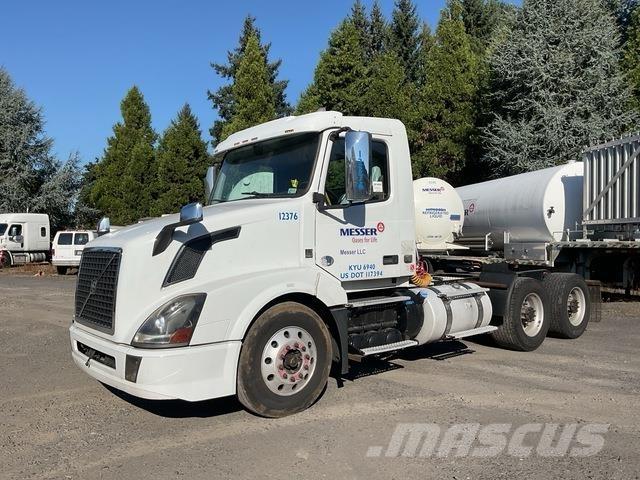 Volvo VNL Motrici e Trattori Stradali