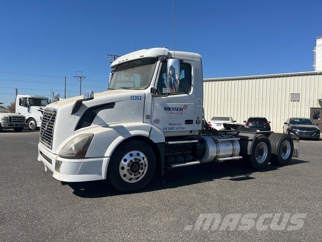 Volvo VNL Motrici e Trattori Stradali