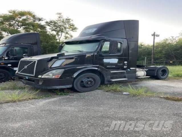 Volvo VNL Motrici e Trattori Stradali