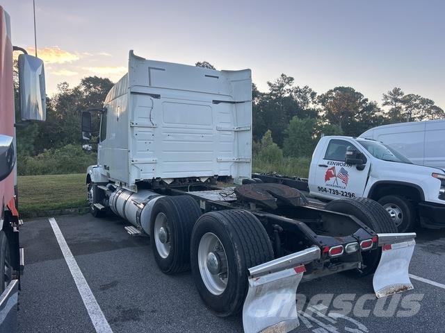 Volvo VNL Motrici e Trattori Stradali