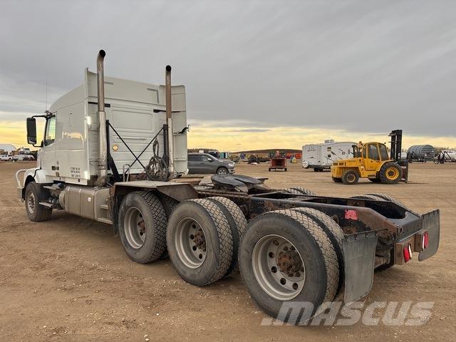 Volvo VNL Motrici e Trattori Stradali