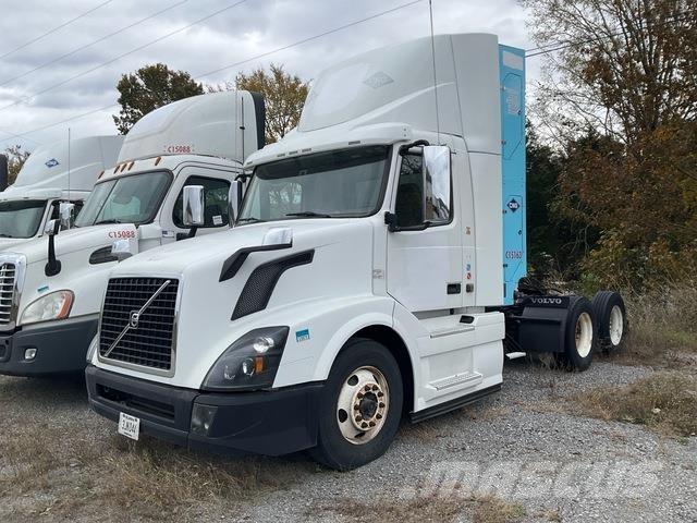 Volvo VNL Motrici e Trattori Stradali