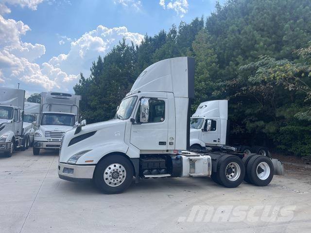 Volvo VNL300 Motrici e Trattori Stradali