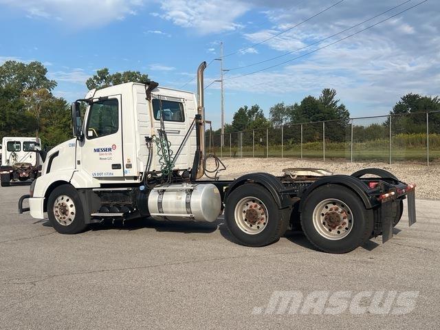 Volvo VNL64T Motrici e Trattori Stradali