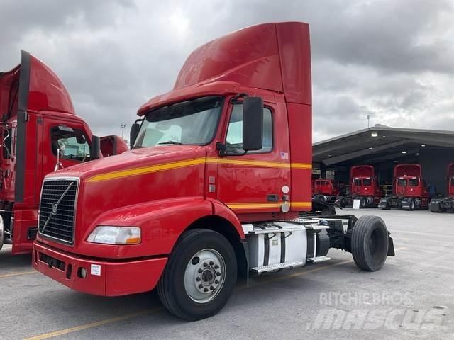 Volvo VNM Motrici e Trattori Stradali