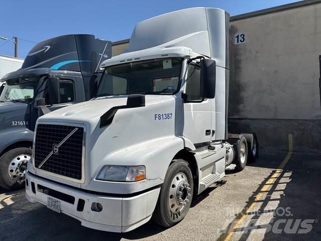 Volvo VNM Motrici e Trattori Stradali