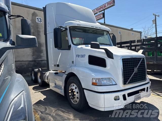 Volvo VNM Motrici e Trattori Stradali