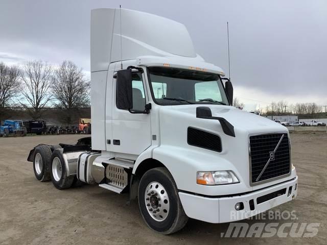 Volvo VNM Motrici e Trattori Stradali