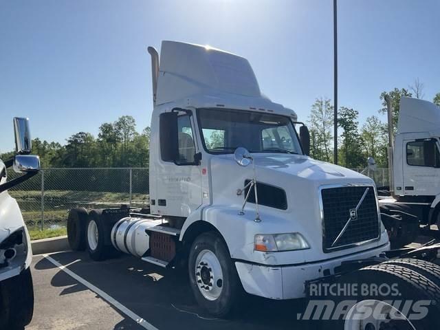 Volvo VNM Motrici e Trattori Stradali