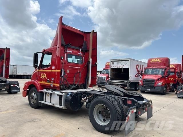 Volvo VNM Motrici e Trattori Stradali