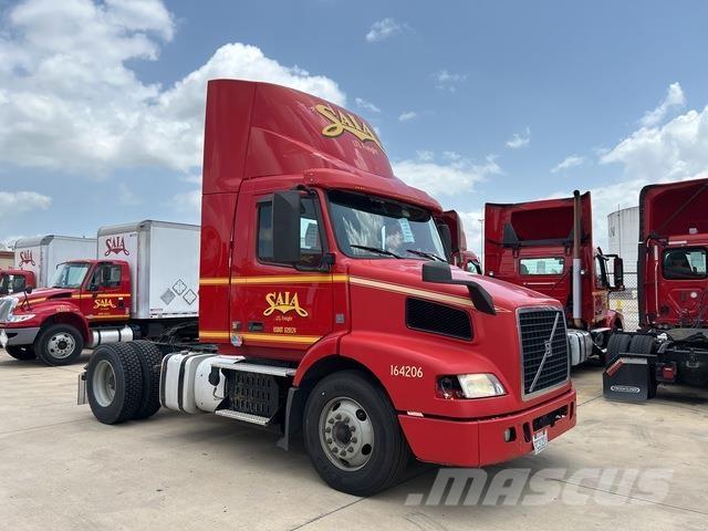 Volvo VNM Motrici e Trattori Stradali