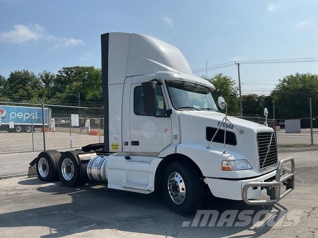 Volvo VNM Motrici e Trattori Stradali