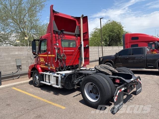 Volvo VNM Motrici e Trattori Stradali