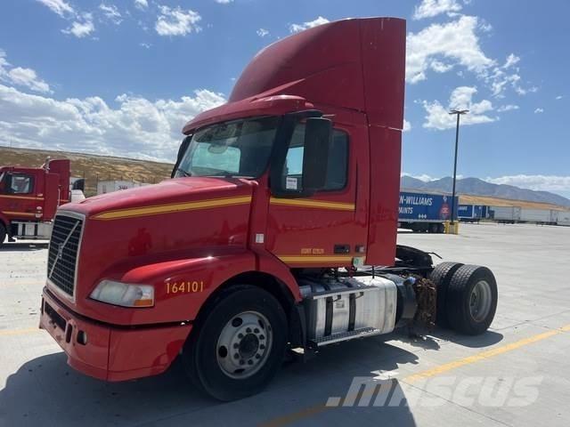 Volvo VNM Motrici e Trattori Stradali