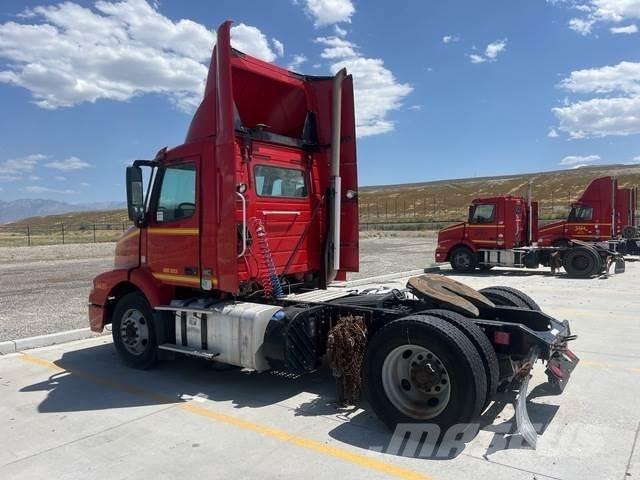 Volvo VNM Motrici e Trattori Stradali