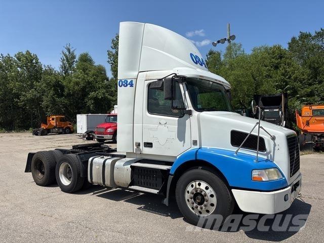 Volvo VNM Motrici e Trattori Stradali