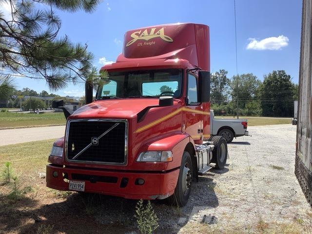 Volvo VNM Motrici e Trattori Stradali