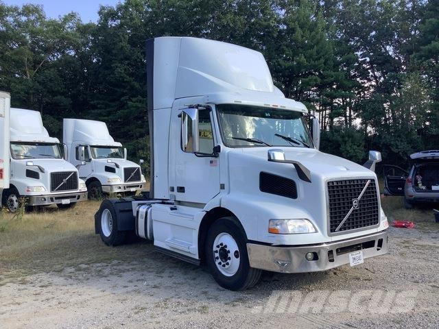 Volvo VNM Motrici e Trattori Stradali