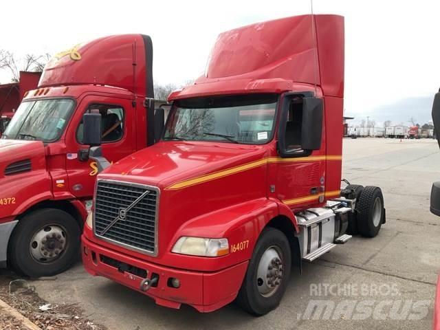 Volvo VNM42T Motrici e Trattori Stradali