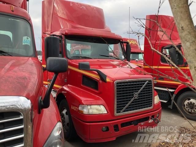 Volvo VNM42T Motrici e Trattori Stradali