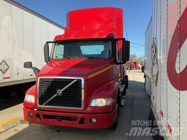 Volvo VNM42T Motrici e Trattori Stradali