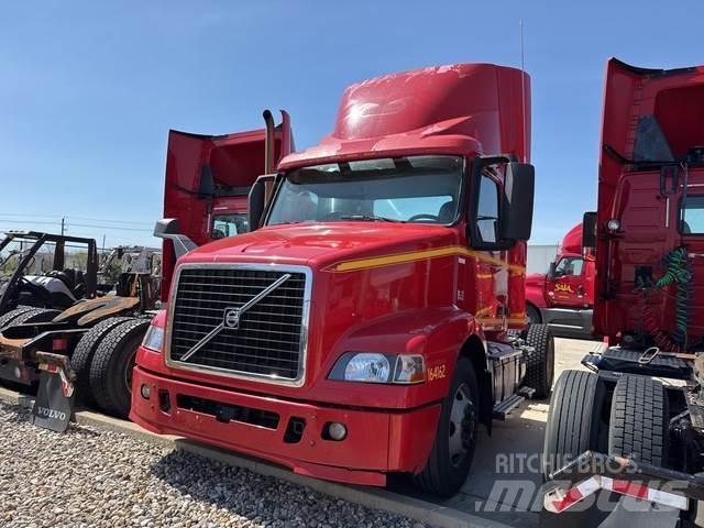 Volvo VNM42T Motrici e Trattori Stradali