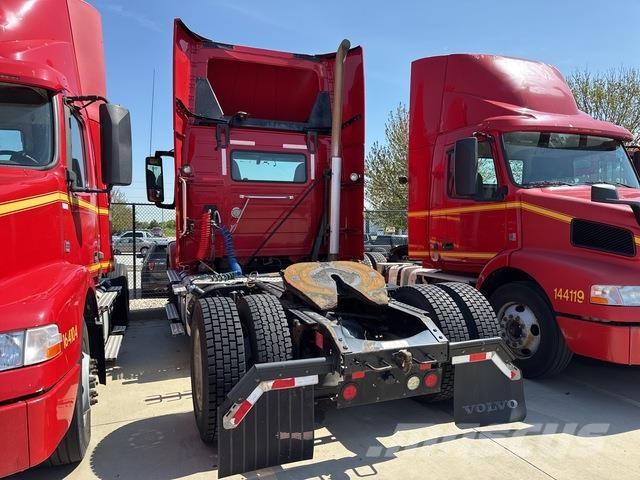 Volvo VNM42T Motrici e Trattori Stradali