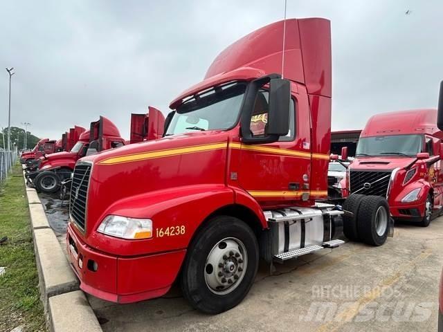 Volvo VNM42T Motrici e Trattori Stradali