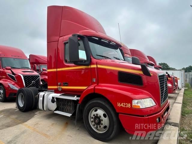 Volvo VNM42T Motrici e Trattori Stradali