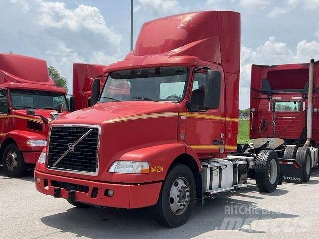 Volvo VNM42T Motrici e Trattori Stradali