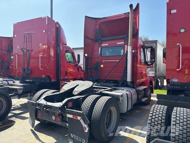 Volvo VNM42T Motrici e Trattori Stradali