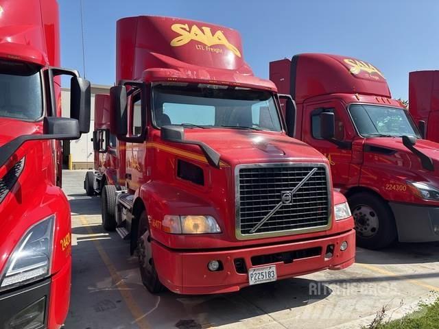 Volvo VNM42T Motrici e Trattori Stradali